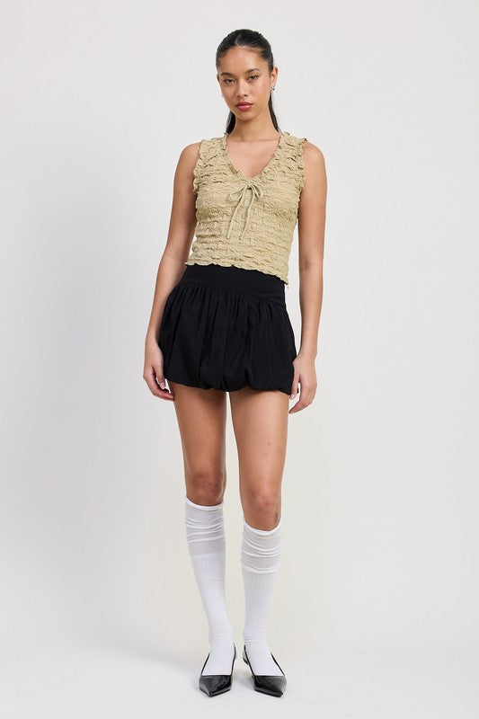SLEEVELESS RUFFLE TOP